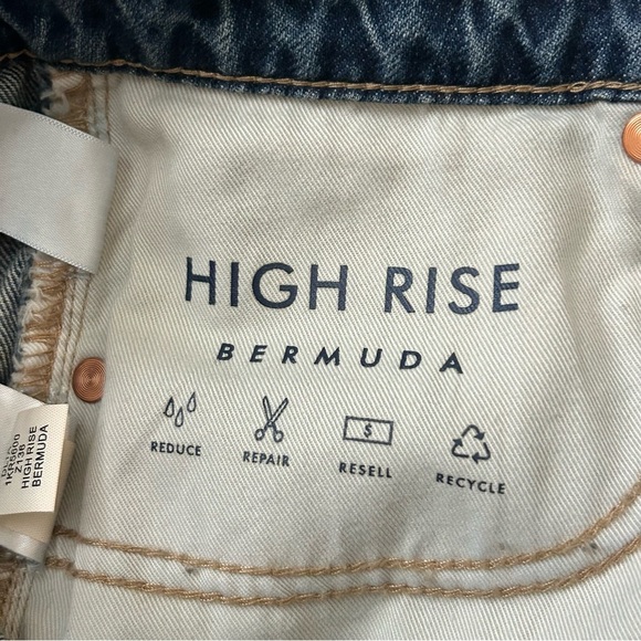 Lucky Brand Loose Distressed Denim Shorts - Picture 6 of 10